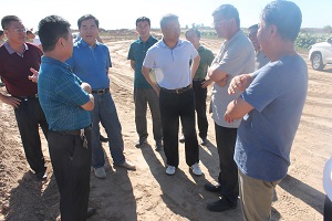 自治區(qū)水利廳副廳長于長劍檢查黃河二期防洪工程